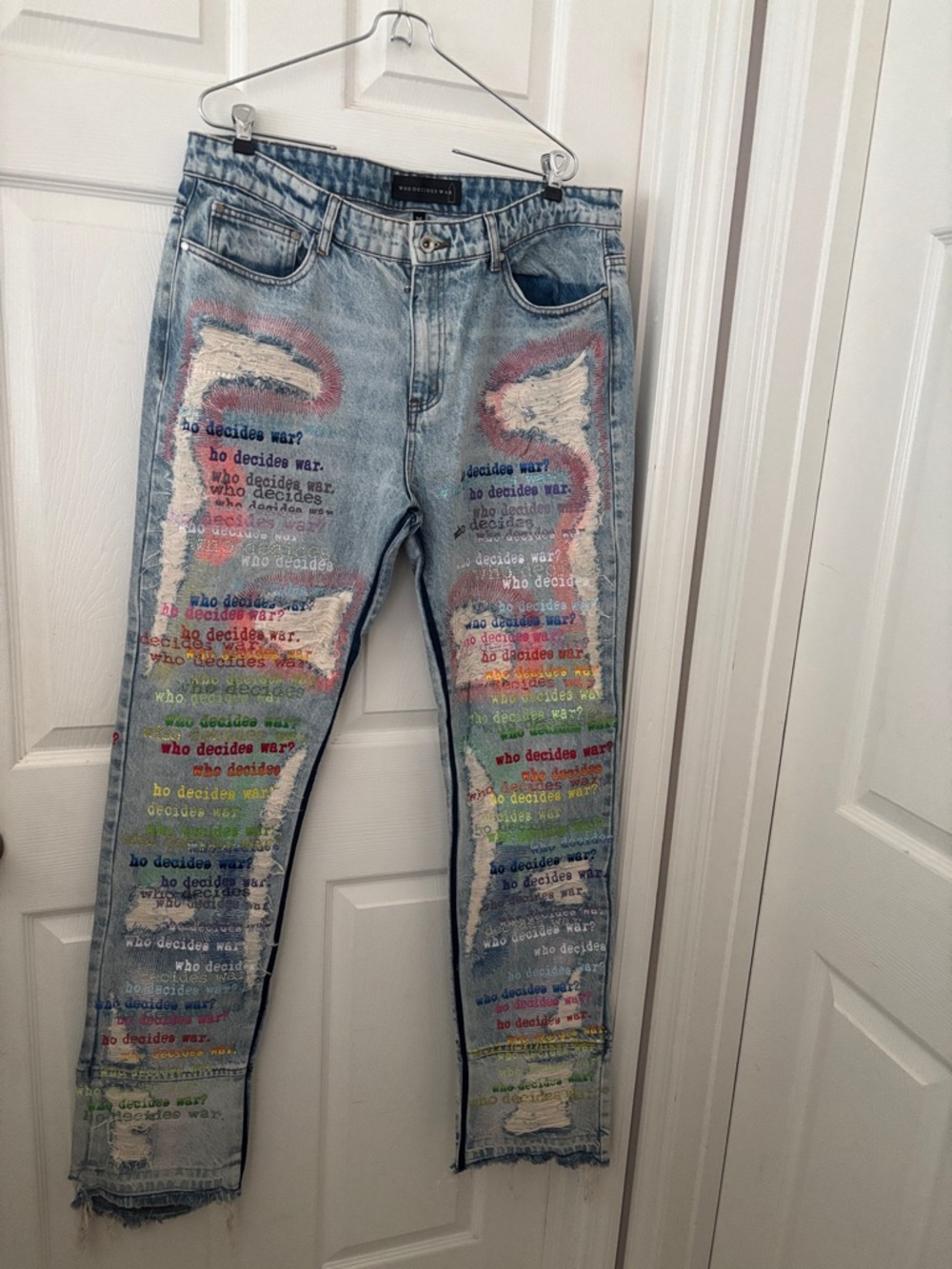 Light Blue Distressed Graphic Men’s Jeans